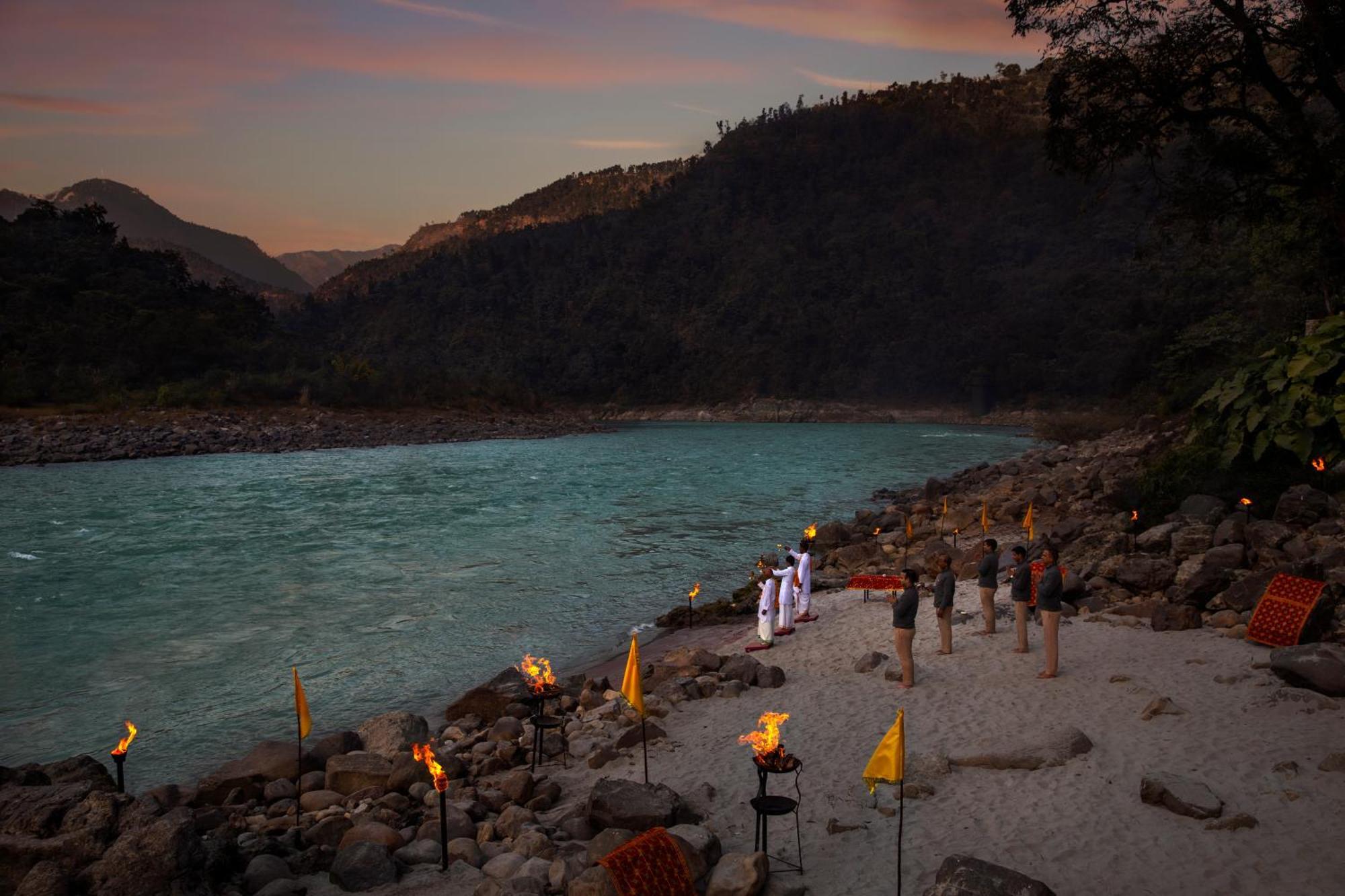 Anand Kashi By The Ganges Rishikesh - Ihcl Seleqtions Hotel Sirasu Exterior photo